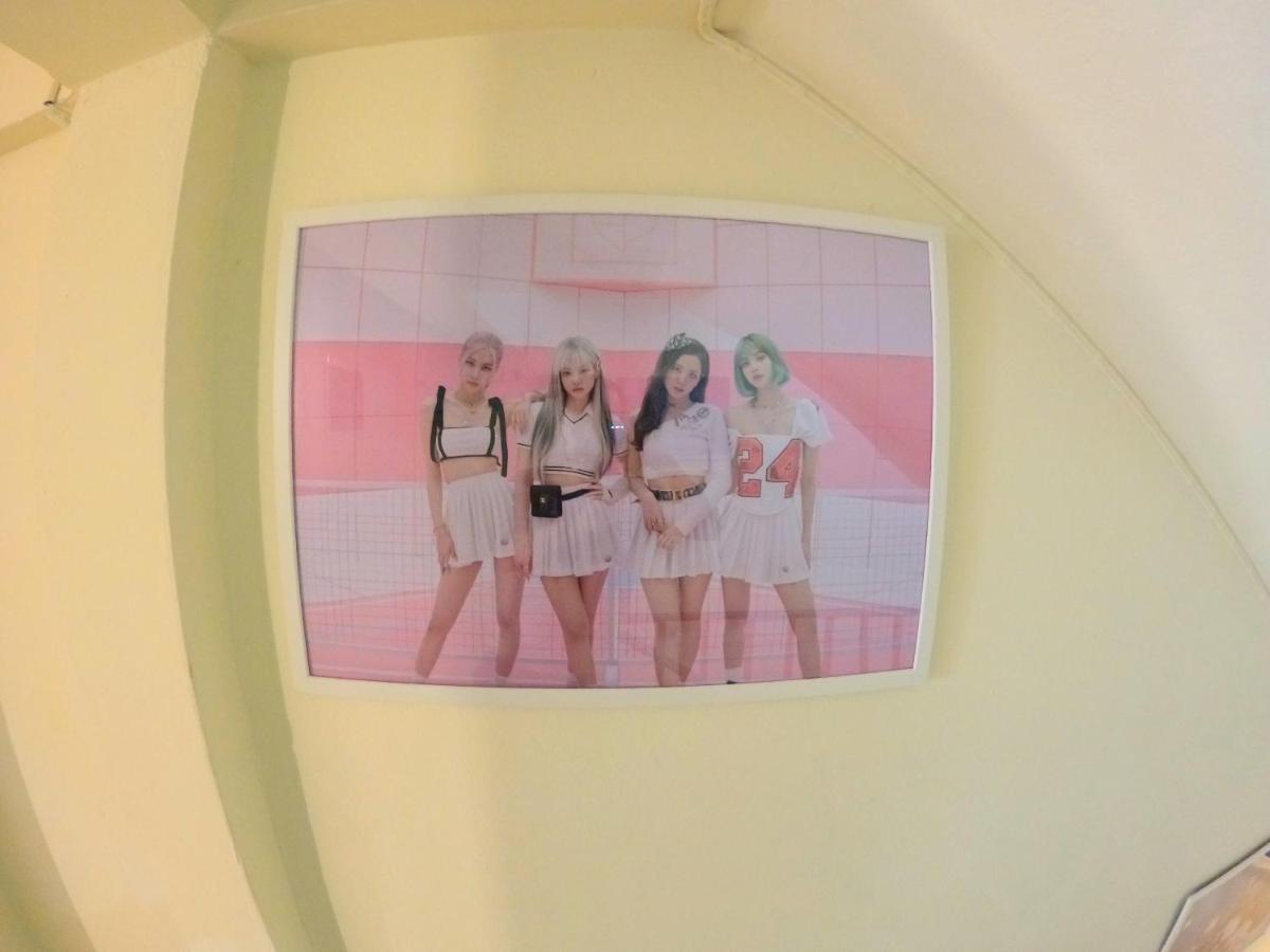Kpop Hostel Karon Luaran gambar