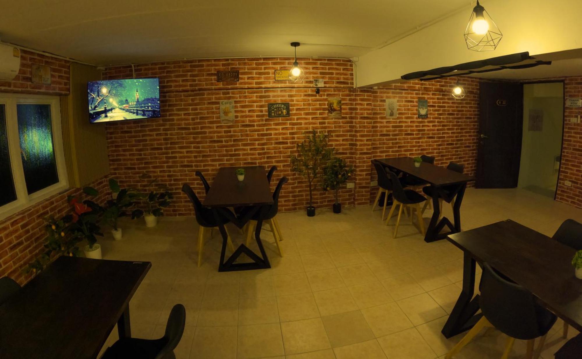 Kpop Hostel Karon Luaran gambar
