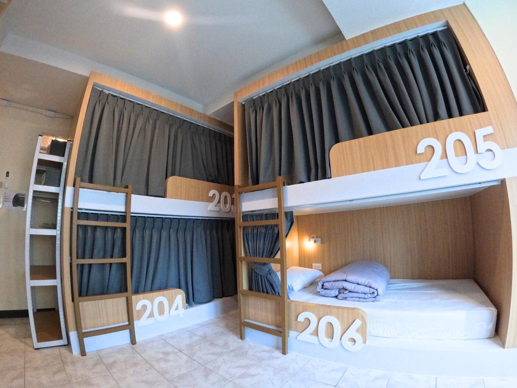 Kpop Hostel Karon Luaran gambar