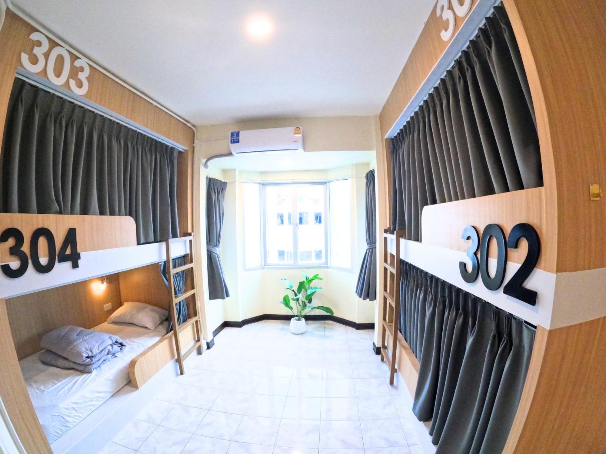 Kpop Hostel Karon Luaran gambar